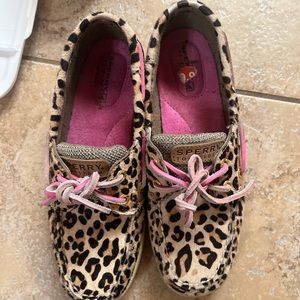 Leopard Sperry shoes